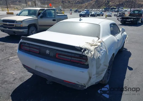 2019 Dodge Challenger R/T Scat Pack Widebody z USA, uszkodzony, nr VIN 2C3CDZFJ3KH724287